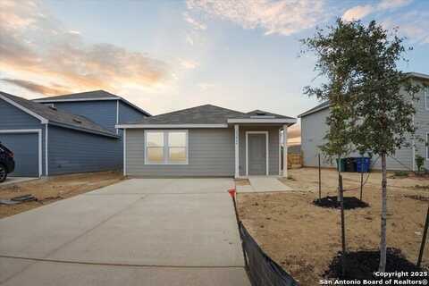 13466 Furyk Dr, San Antonio, TX 78221