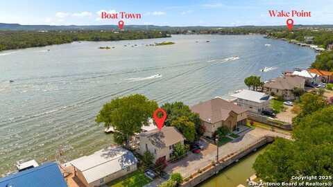 108 S waterway, Kingsland, TX 78639