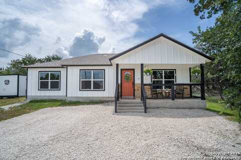 1056 Greenbriar, Canyon Lake, TX 78133