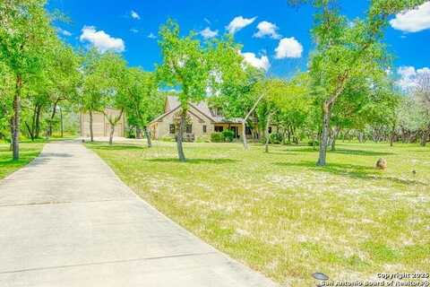 536 ROSE BRANCH DR, La Vernia, TX 78121