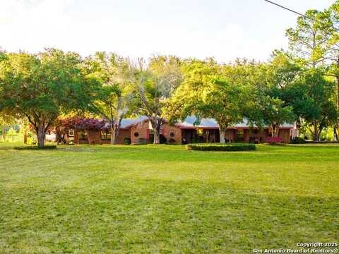 4812 A and B FM 775, La Vernia, TX 78121