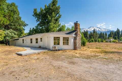 1212 N Old Stage Rd, Mount Shasta, CA 96067
