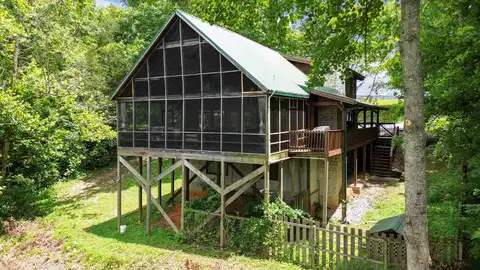 256 Old Waitsboro Road, Bronston, KY 42518