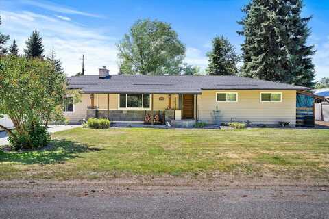 815 W Walnut St, Newport, WA 99156