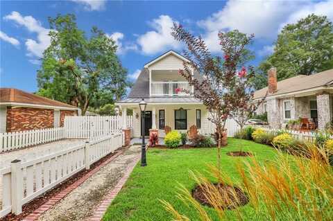 411 Kinzie Avenue, Savannah, GA 31404