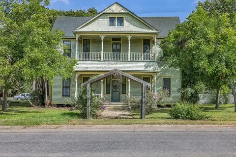311 East Colorado Street, La Grange, TX 78945