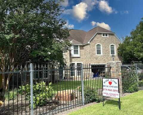 929 North Horton Street, La Grange, TX 78945