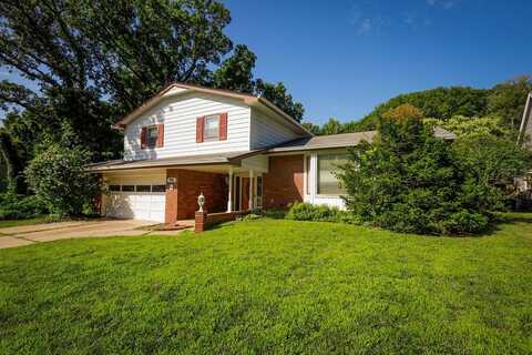 901 N Brook Forest, Derby, KS 67037