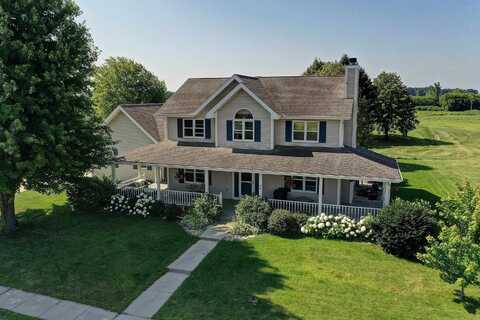 106 Vista Circle, Columbus, WI 53925