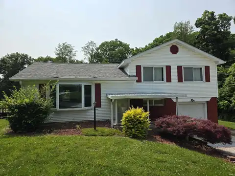 1619 W Arlington Road, Bloomington, IN 47404