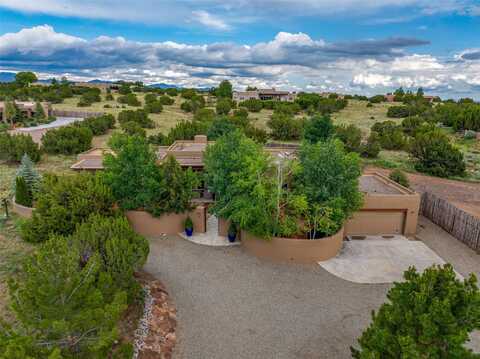6 Sendero De La Vida, Santa Fe, NM 87506