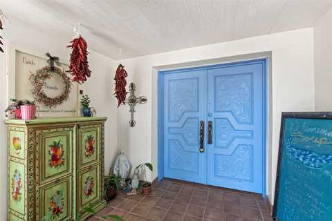 53 Bouquet Lane, Santa Fe, NM 87506