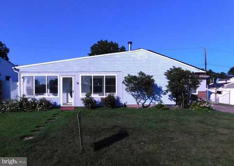 14 GAMEWOOD RD, LEVITTOWN, PA 19057