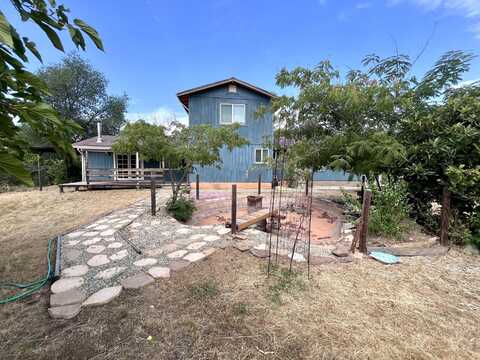 5778 Heavenly Valley Lane, Anderson, CA 96007