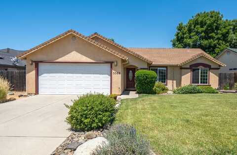 3388 Oak Street, Anderson, CA 96007