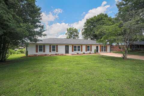 1011 Hemlock St, Tuscumbia, AL 35674