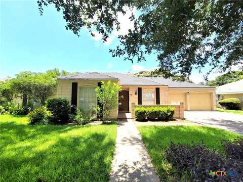 114 Berkshire Lane, Victoria, TX 77904