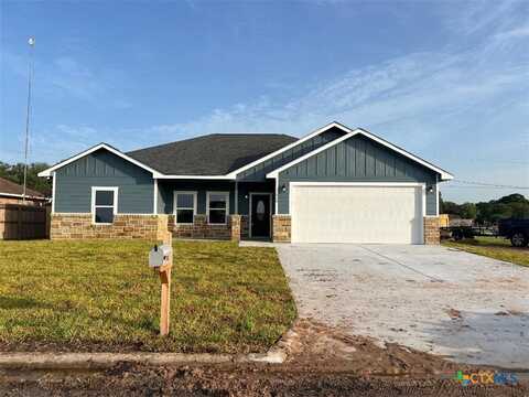 808 Buttercup Drive, Edna, TX 77957