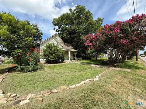 202 S Virginia Street, Port Lavaca, TX 77979