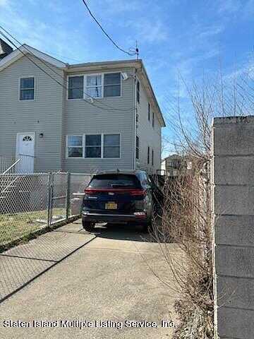 Maple, STATEN ISLAND, NY 10303