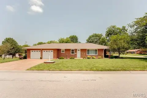 114 VIRGINIA Avenue, O'Fallon, IL 62269