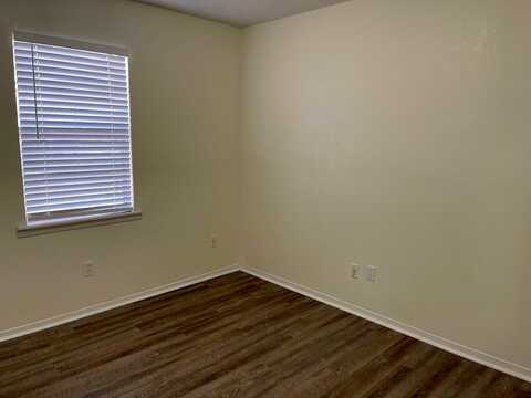 79Th, LUBBOCK, TX 79404