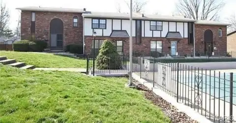 1229 N 17th Street, Belleville, IL 62226