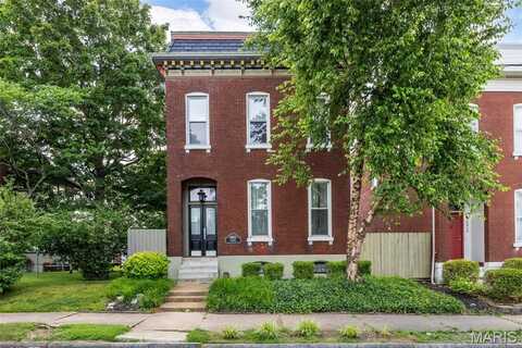 6812 Virginia Avenue, Saint Louis, MO 63111