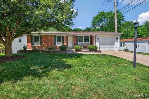 2255 Murray Forest Drive, Maryland Heights, MO 63043