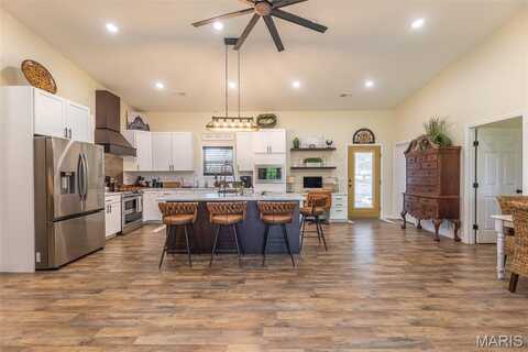 726 Carter 354, Ellsinore, MO 63937