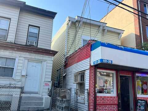 39Th, CORONA, NY 11368