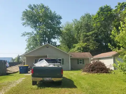 Avenue E, GREENCASTLE, IN 46135