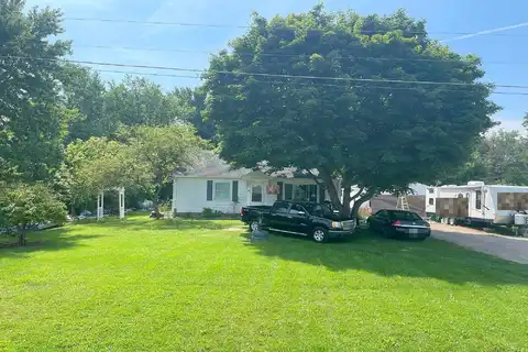 Holt, DIMONDALE, MI 48821