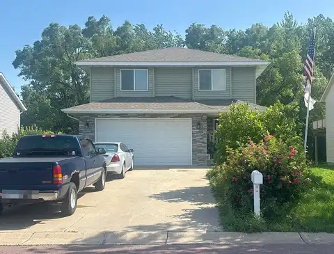 Gambrelle, MANKATO, MN 56001