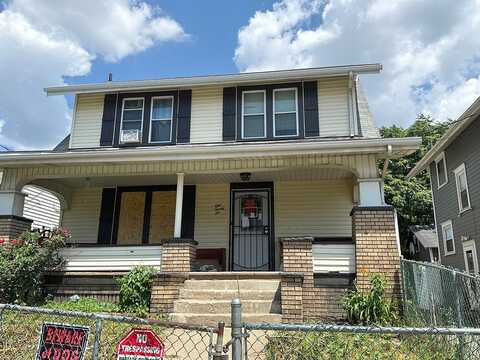Claremont, CANTON, OH 44708