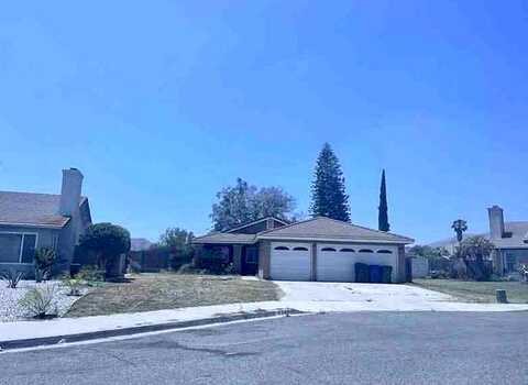 Courtney, BLOOMINGTON, CA 92316