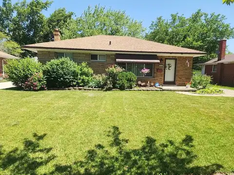Fleetwood, HARPER WOODS, MI 48225