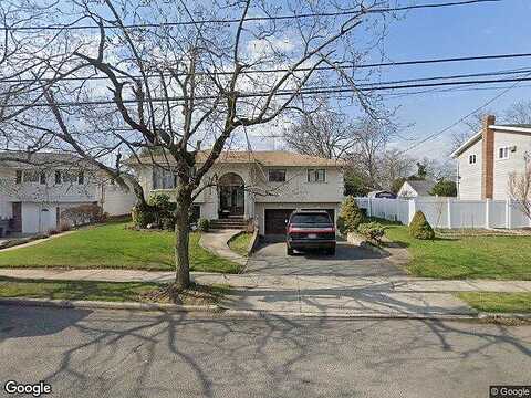 Wallen, NORTH BELLMORE, NY 11710