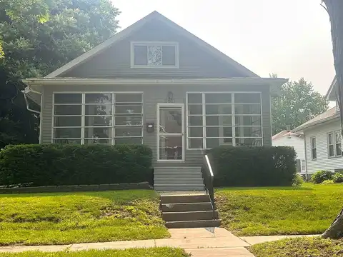 Arlington, DAVENPORT, IA 52803