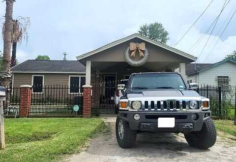 Charles, HOUSTON, TX 77093