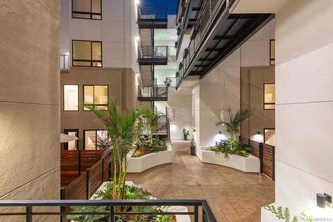 30Th St #206, San Diego, CA 92116