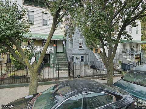 Elton, BROOKLYN, NY 11208