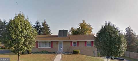 Jameslee Dr, CHAMBERSBURG, PA 17201