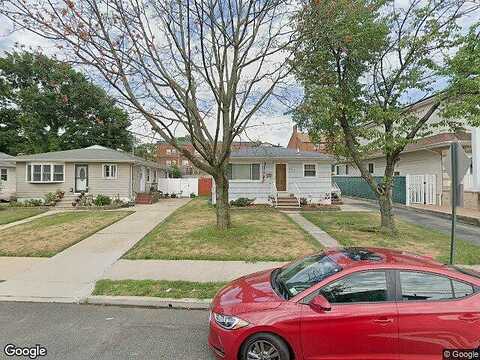 Villa, STATEN ISLAND, NY 10302