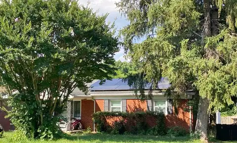 Charmane, LOUISVILLE, KY 40219