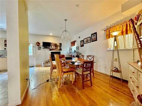 Avon, STATEN ISLAND, NY 10301