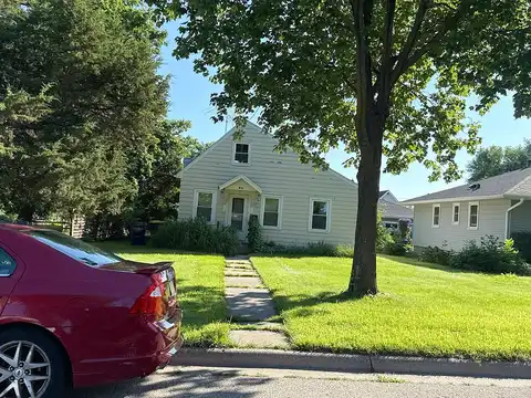 Oak, LAKE CITY, MN 55041