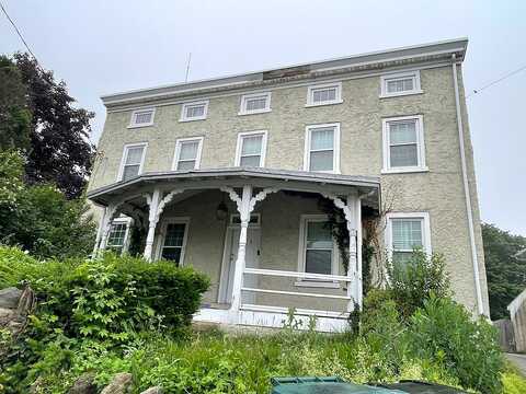 Ridge, LAFAYETTE HILL, PA 19444