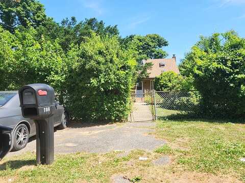 4Th, BAY SHORE, NY 11706