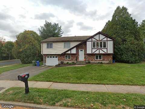East, MERIDEN, CT 06450